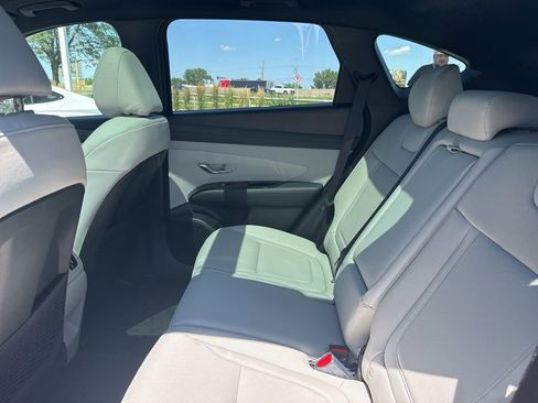 Certified 2025 Hyundai Tucson Limited image 50