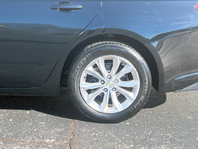 Used 2021 Chevrolet Malibu LT FWD image 30