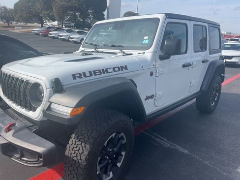 Used 2025 Jeep Wrangler Unlimited Rubicon image 6