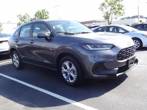 Used 2023 Honda HR-V LX image 3