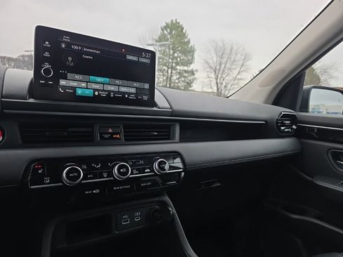 Used 2023 Honda Pilot EX-L image 21