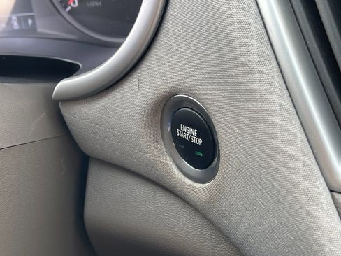 Used 2022 Chevrolet Malibu LT image 23