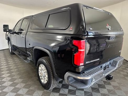 Used 2024 Chevrolet Silverado 2500 LTZ w/ LTZ Plus Package AWD/4WD image 6