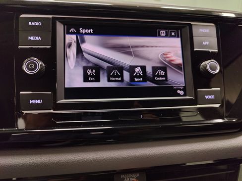 Certified 2022 Volkswagen Taos S w/ IQ Drive S Package AWD/4WD image 20