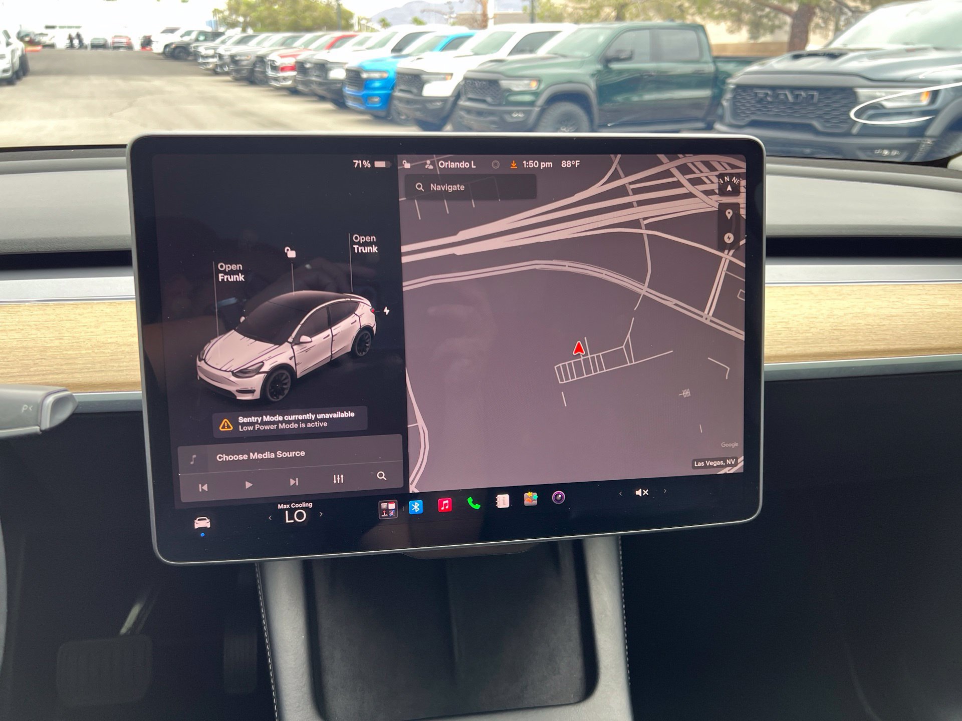 Used 2021 Tesla Model Y Long Range AWD/4WD image 32