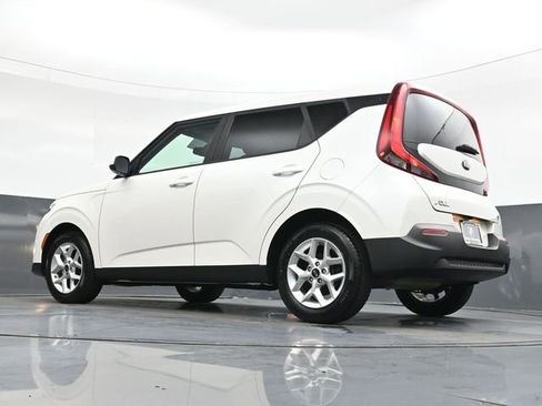 Used 2020 Kia Soul S FWD image 37