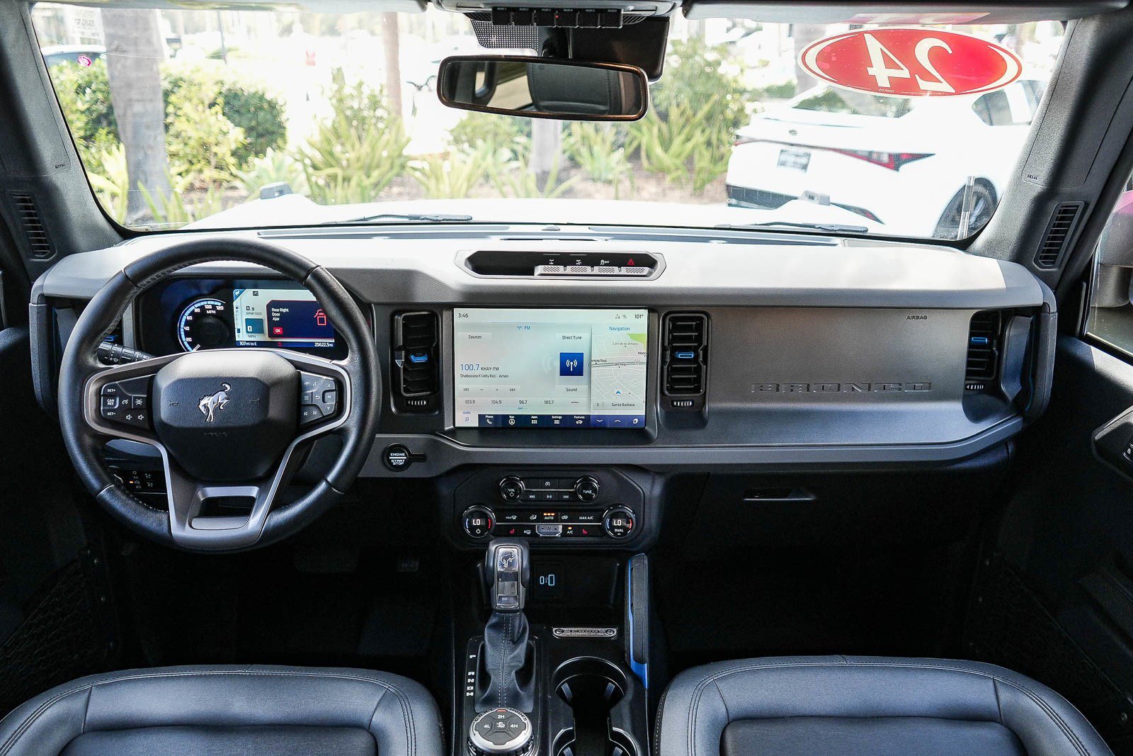 Used 2024 Ford Bronco Black Diamond AWD/4WD image 11