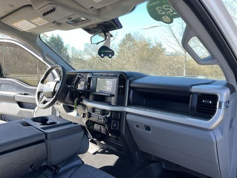 Used 2023 Ford F250 XL w/ STX Appearance Package image 29