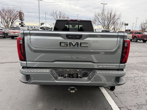 Used 2024 GMC Sierra 3500 Denali Ultimate image 5