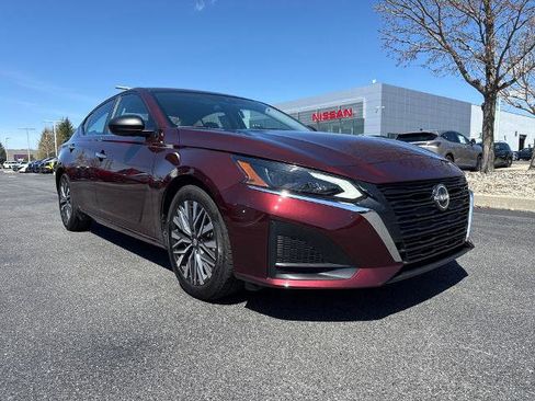 Certified 2024 Nissan Altima 2.5 SV FWD image 4