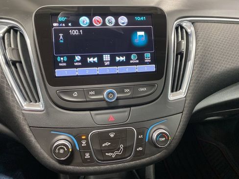 Used 2018 Chevrolet Malibu LT image 40