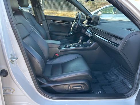 Used 2024 Honda Civic Sport Touring image 32