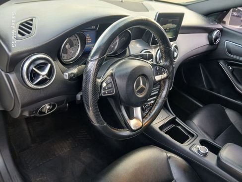 Used 2015 Mercedes-Benz CLA 250 image 7