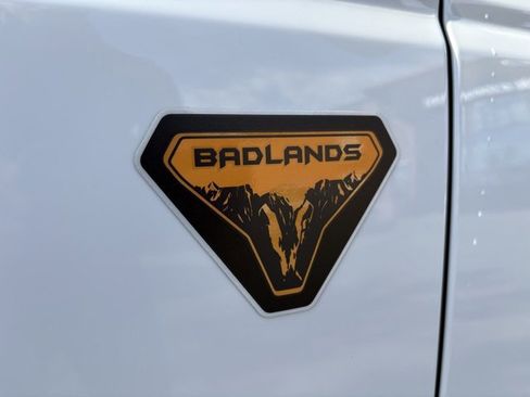 New 2025 Ford Bronco Badlands image 11