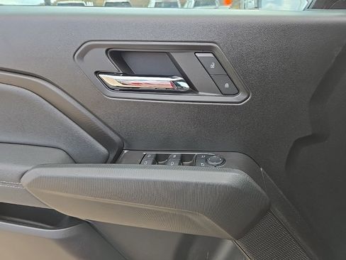 Used 2024 Chevrolet Colorado LT image 36