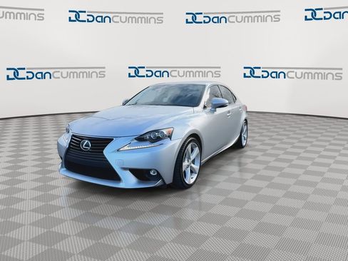 Used 2015 Lexus IS 350 AWD w/ Navigation System Package image 4