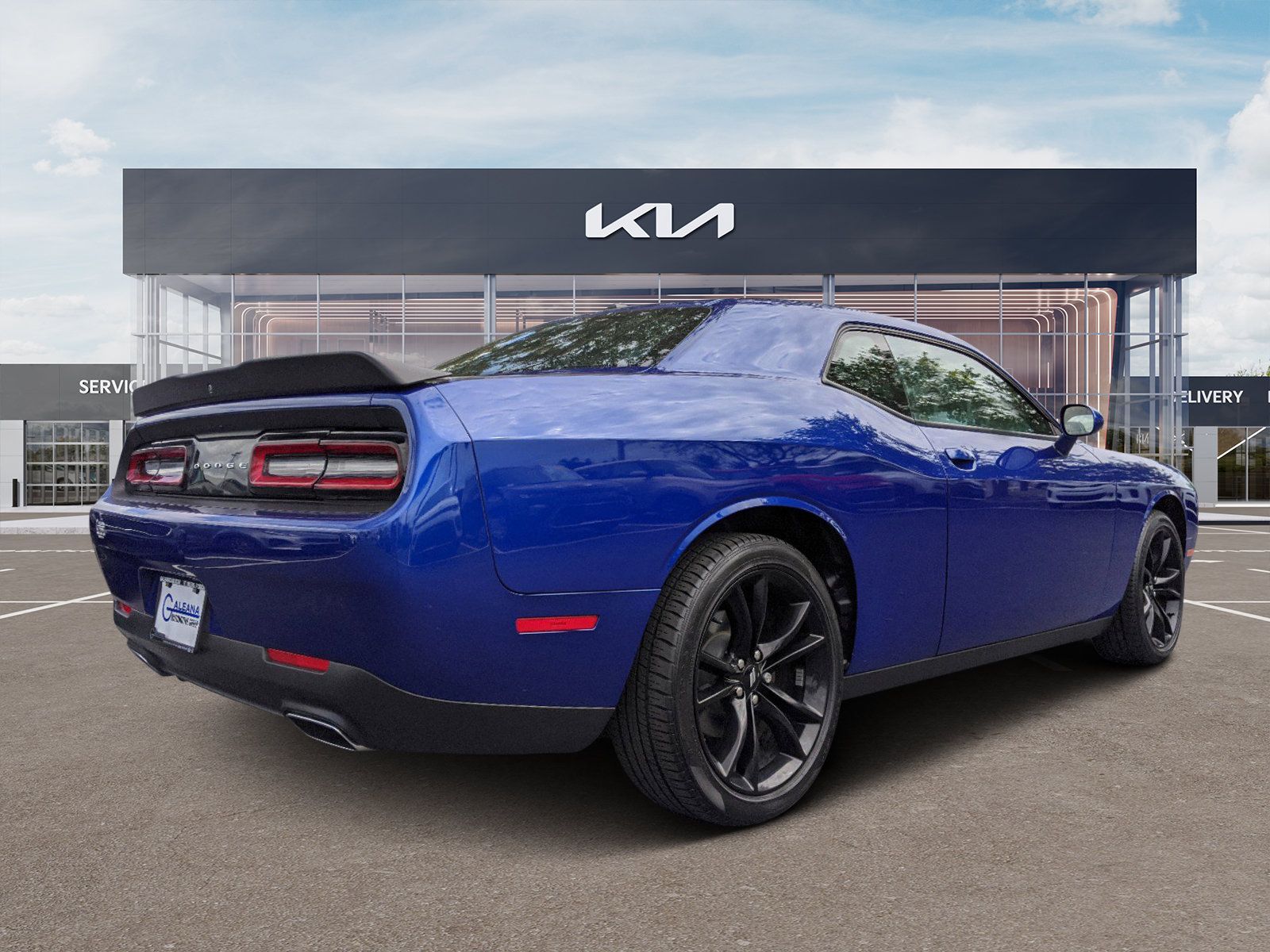 Used 2018 Dodge Challenger SXT w/ Blacktop Package RWD image 3