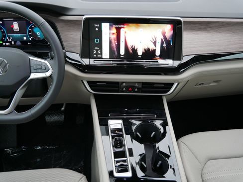 New 2026 Volkswagen Atlas SEL AWD/4WD image 10