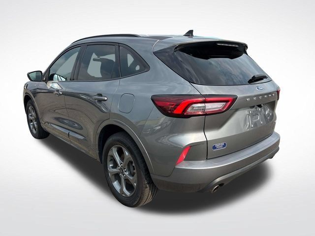 Used 2024 Ford Escape ST-Line AWD/4WD image 3