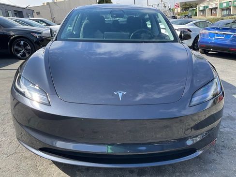 Used 2025 Tesla Model 3 Long Range RWD image 2