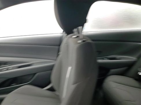 Certified 2025 Hyundai Elantra SEL w/ Cargo Package image 36