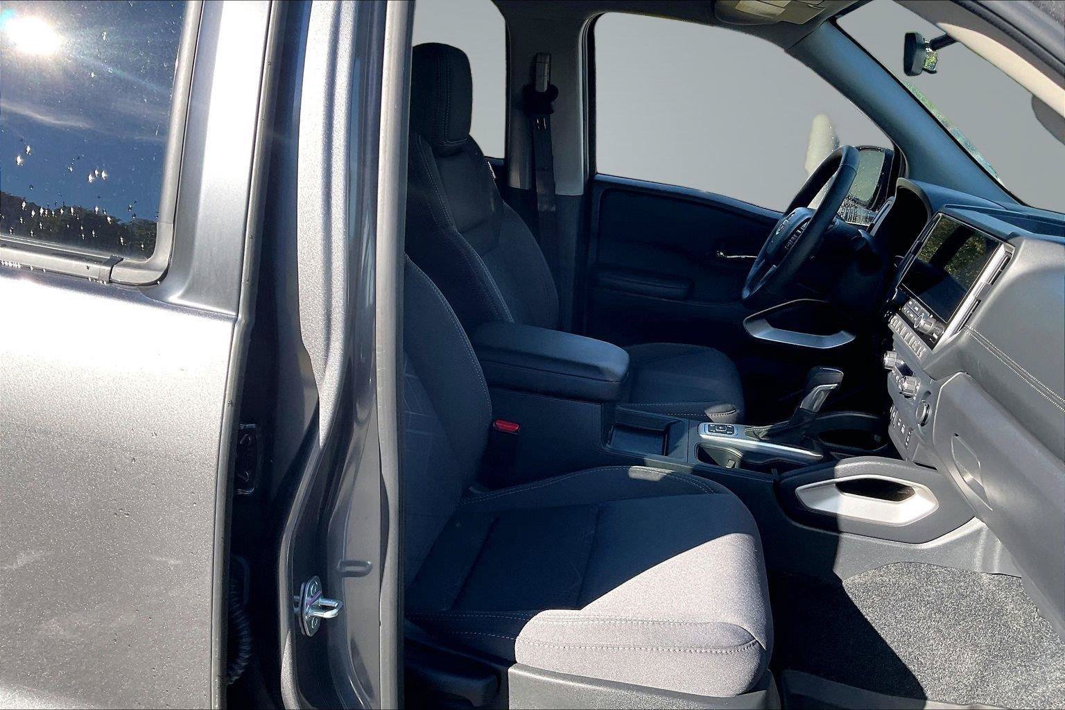 Certified 2026 Nissan Frontier SV w/ All-Weather Content Package AWD/4WD image 7