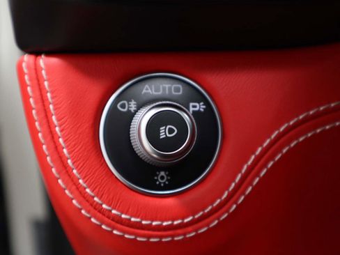 Certified 2020 Ferrari Portofino image 28