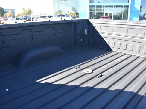 Used 2024 Chevrolet Silverado 2500 LT image 15