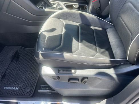 Used 2022 Volkswagen Tiguan SEL R-Line AWD/4WD image 22