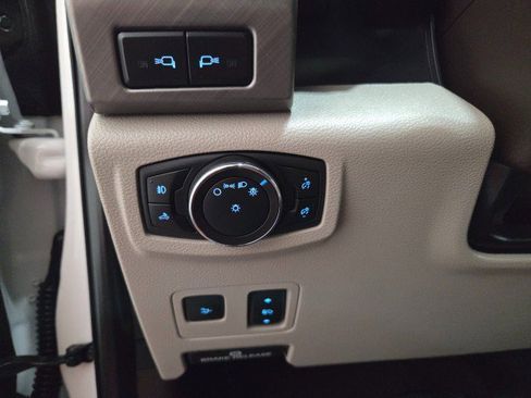 Used 2019 Ford F250 Limited w/ FX4 Off-Road Package image 42