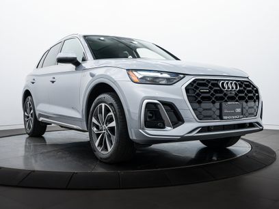 Certified 2025 Audi Q5 2.0T Premium Plus w/ Premium Plus Package