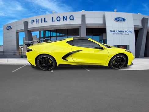 Used 2023 Chevrolet Corvette Stingray Premium Cpe w/ Z51 Performance Package RWD image 7