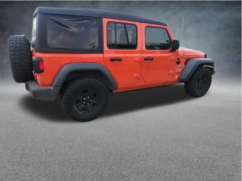Used 2018 Jeep Wrangler Unlimited Sport AWD/4WD image 10