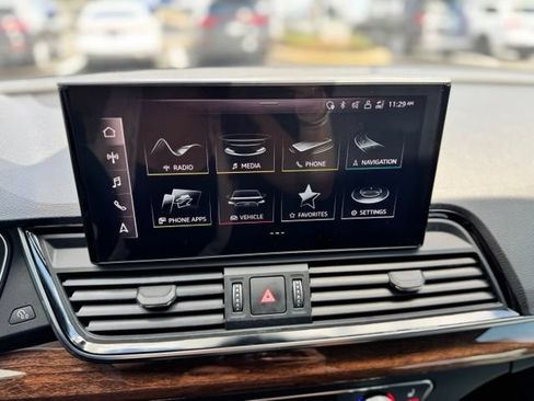 Certified 2023 Audi Q5 2.0T Premium Plus w/ Premium Plus Package AWD/4WD image 40