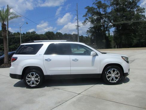 Used 2016 GMC Acadia SLT FWD image 2