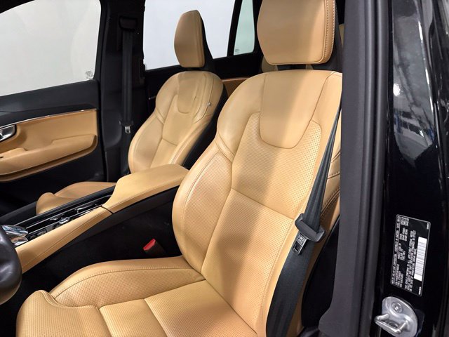 Used 2024 Volvo XC90 B6 Ultimate w/ Protection Package Premier AWD/4WD image 14