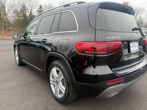 Used 2020 Mercedes-Benz GLB 250 4MATIC image 4