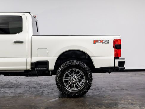 Used 2024 Ford F250 Limited w/ FX4 Off-Road Package AWD/4WD image 15