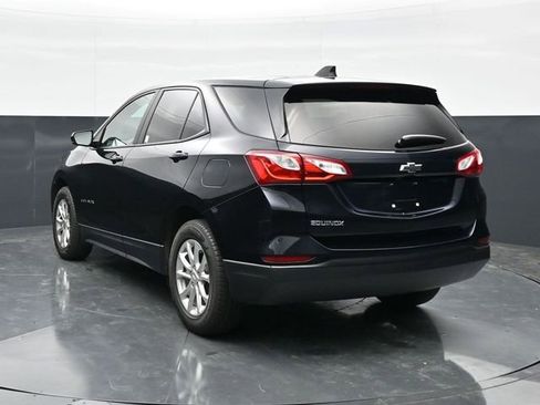 Used 2021 Chevrolet Equinox LS w/ LS Convenience Package FWD image 5