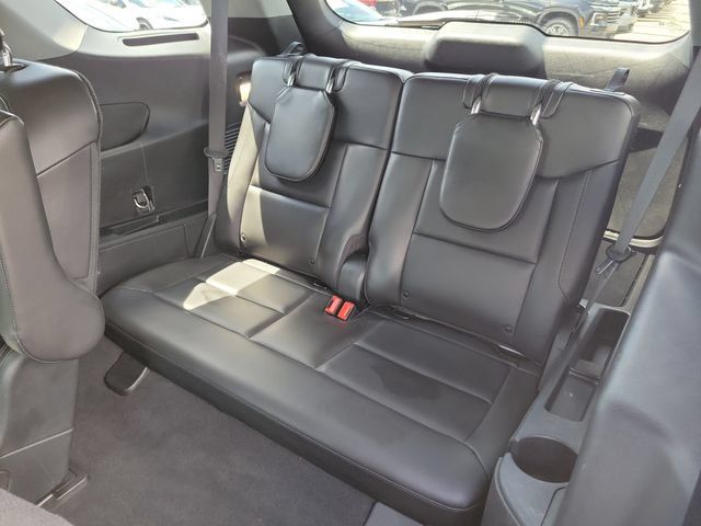 Used 2022 Ford Explorer XLT w/ Equipment Group 202A RWD image 15