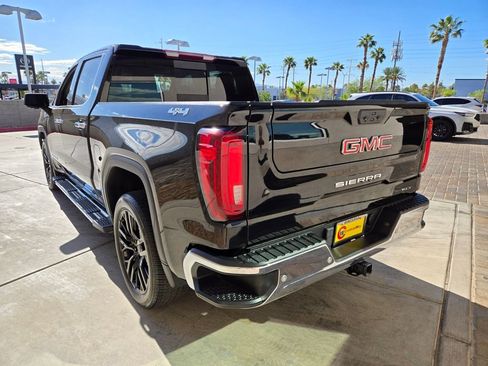 Used 2022 GMC Sierra 1500 SLT w/ SLT Premium Plus Package image 3