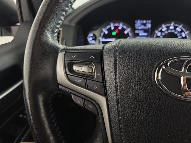 Used 2016 Toyota Land Cruiser AWD/4WD image 16