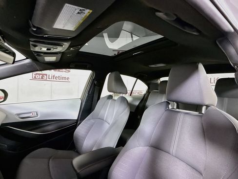 Certified 2024 Toyota Corolla SE FWD image 11