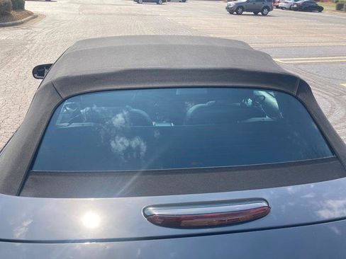 Used 2004 Ford Thunderbird image 8