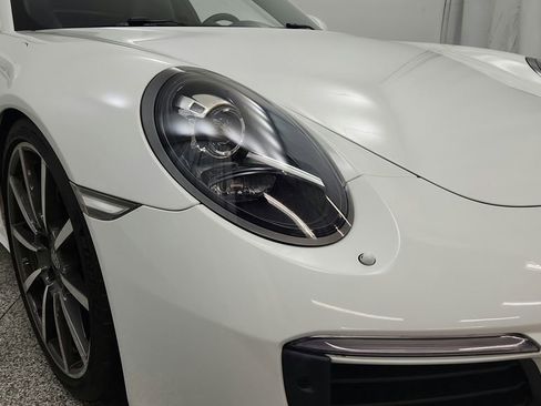 Used 2017 Porsche 911 Targa 4S AWD/4WD image 18