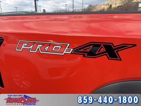 Used 2025 Nissan Frontier PRO-4X AWD/4WD image 11