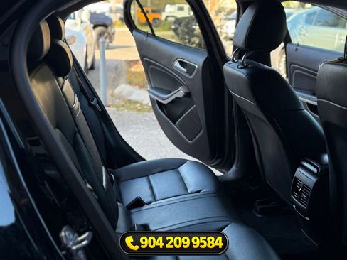 Used 2020 Mercedes-Benz GLA 250 image 12