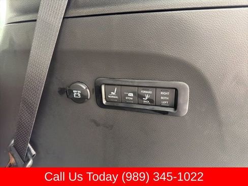 New 2026 Chrysler Pacifica Pinnacle image 33