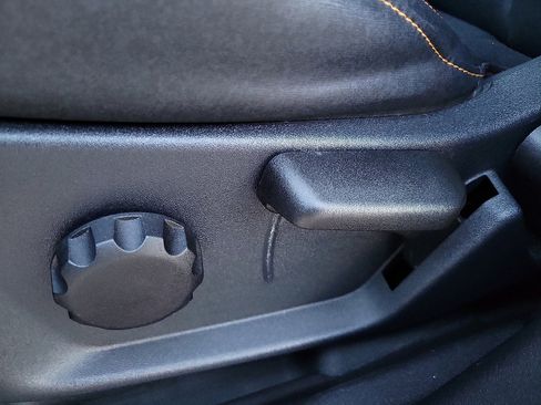 Used 2024 Ford Bronco Badlands image 13