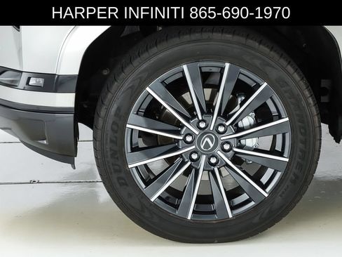 Used 2024 Lexus GX 550 w/ Accessory Package (2T) AWD/4WD image 5